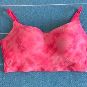 Seamless wireless push-up Bralette